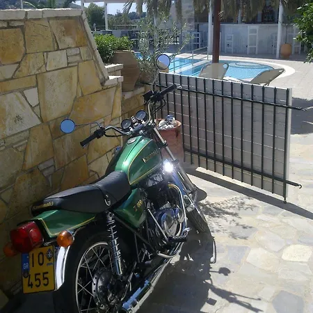 Aretoysa Hotel